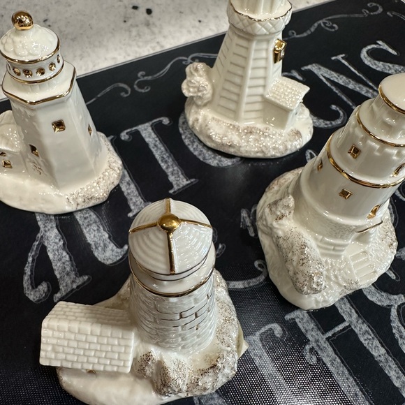 Mikasa lighthouse group - Picture 1 of 6